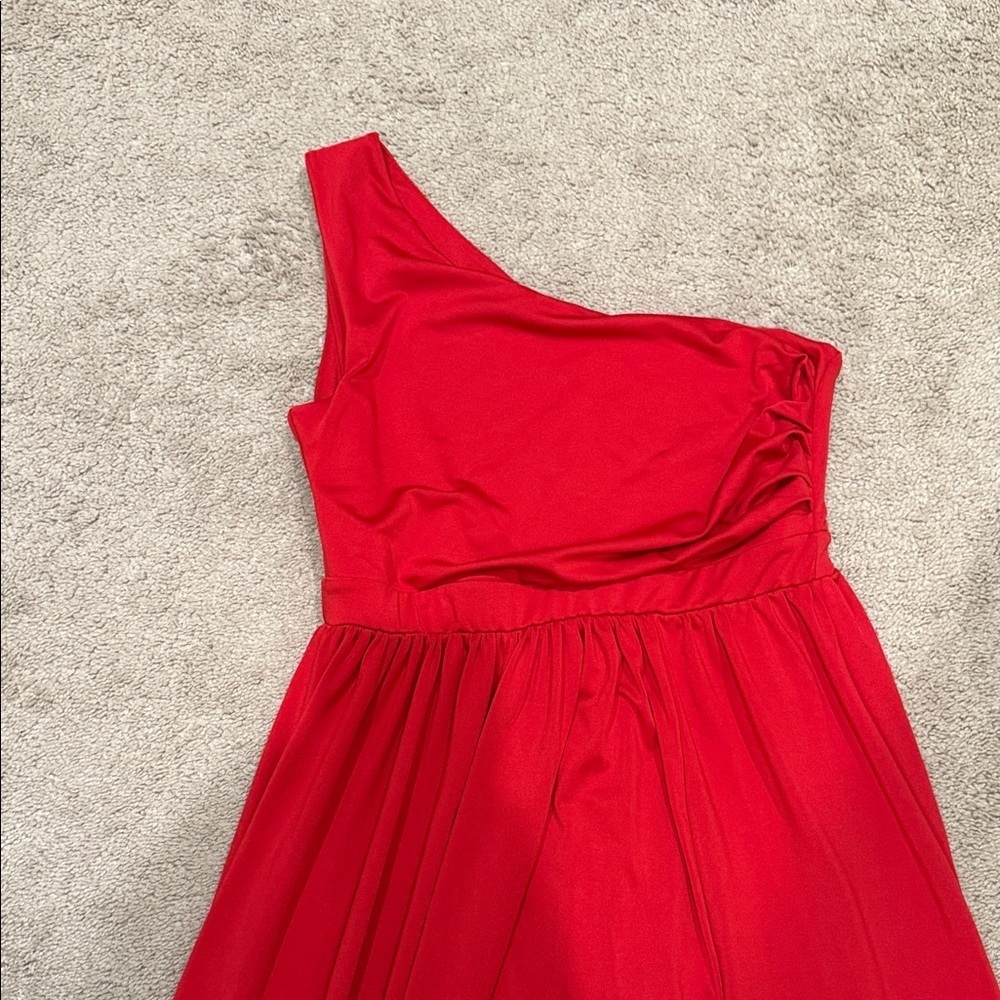 Red Elegant One Shoulder Maxi Dress with High Slit - Picture 4 of 5